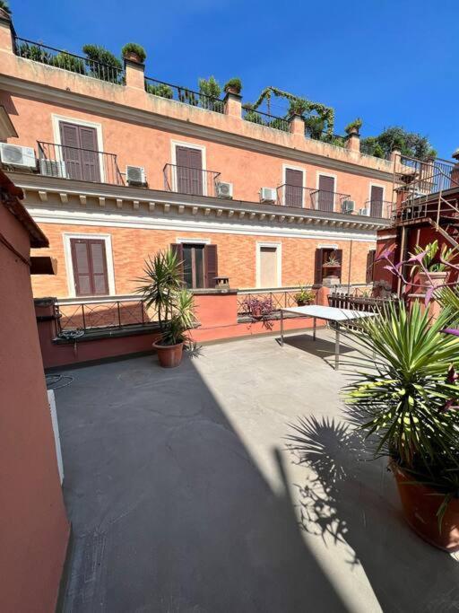 רומא Campo De' Fiori Rooftop Apartment מראה חיצוני תמונה